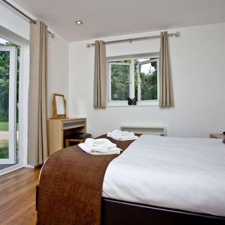 Lovely 2 Bedroom Holiday Chalet Near Sidmouth Exteriör bild