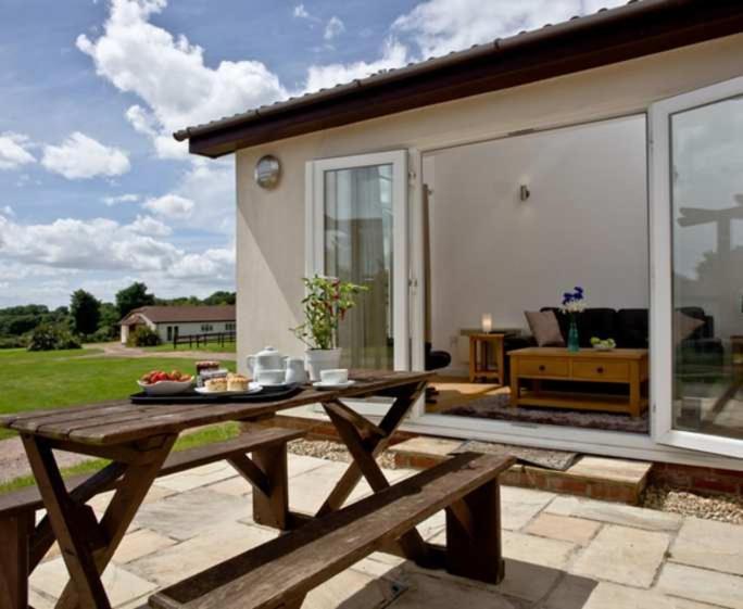 Lovely 2 Bedroom Holiday Chalet Near Sidmouth Exteriör bild