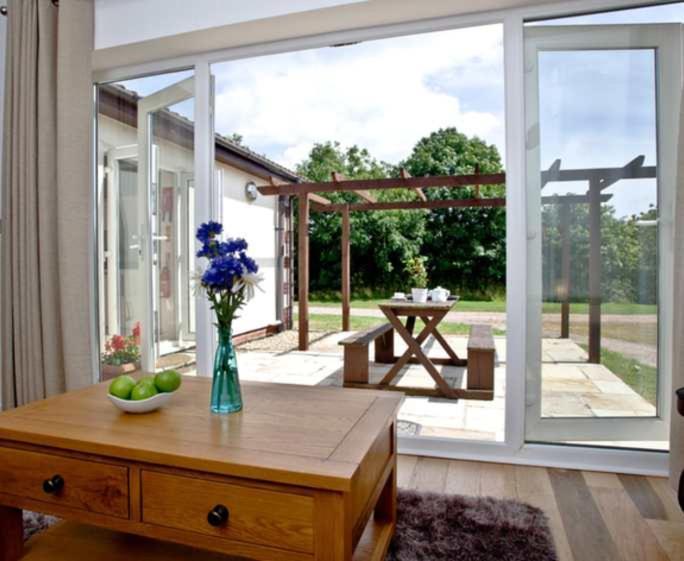 Lovely 2 Bedroom Holiday Chalet Near Sidmouth Exteriör bild